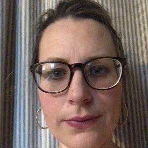 Meet your Posher, Esther